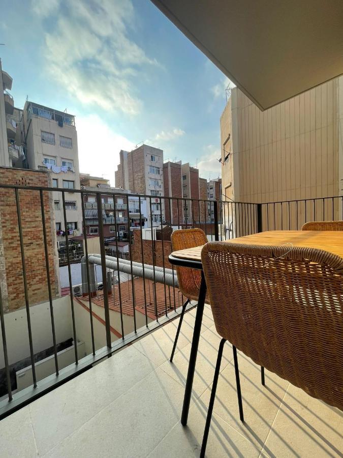Bonito Piso Cerca Del Campo De Futbol De Barcelona Appartement L'Hospitalet de Llobregat Buitenkant foto